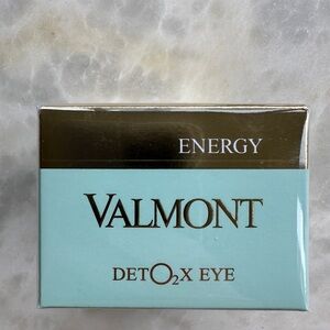 Valmont detox eye cream